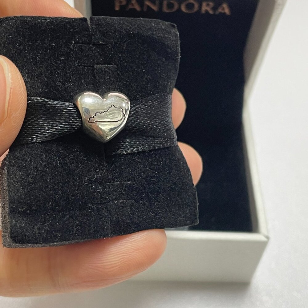Pandora Y'ALL Kentucky Map Heart Charm